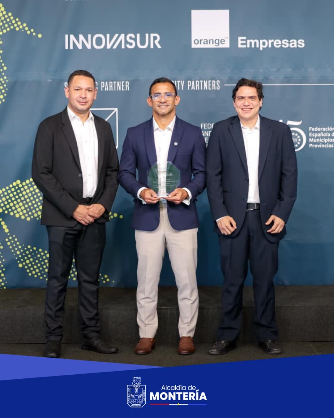 Alcalde Hugo Kerguelén recibe en España reconocimiento internacional por la apuesta de Montería por la sostenibilidad y la innovación urbana