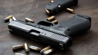 Buscan tumbar suspensión a porte de armas en Colombia