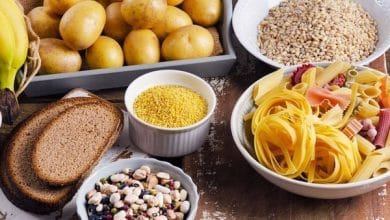 ¿Comer carbohidratos de noche engorda?