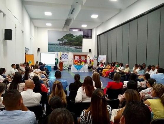 Lanzan programa “La Brújula” en Córdoba