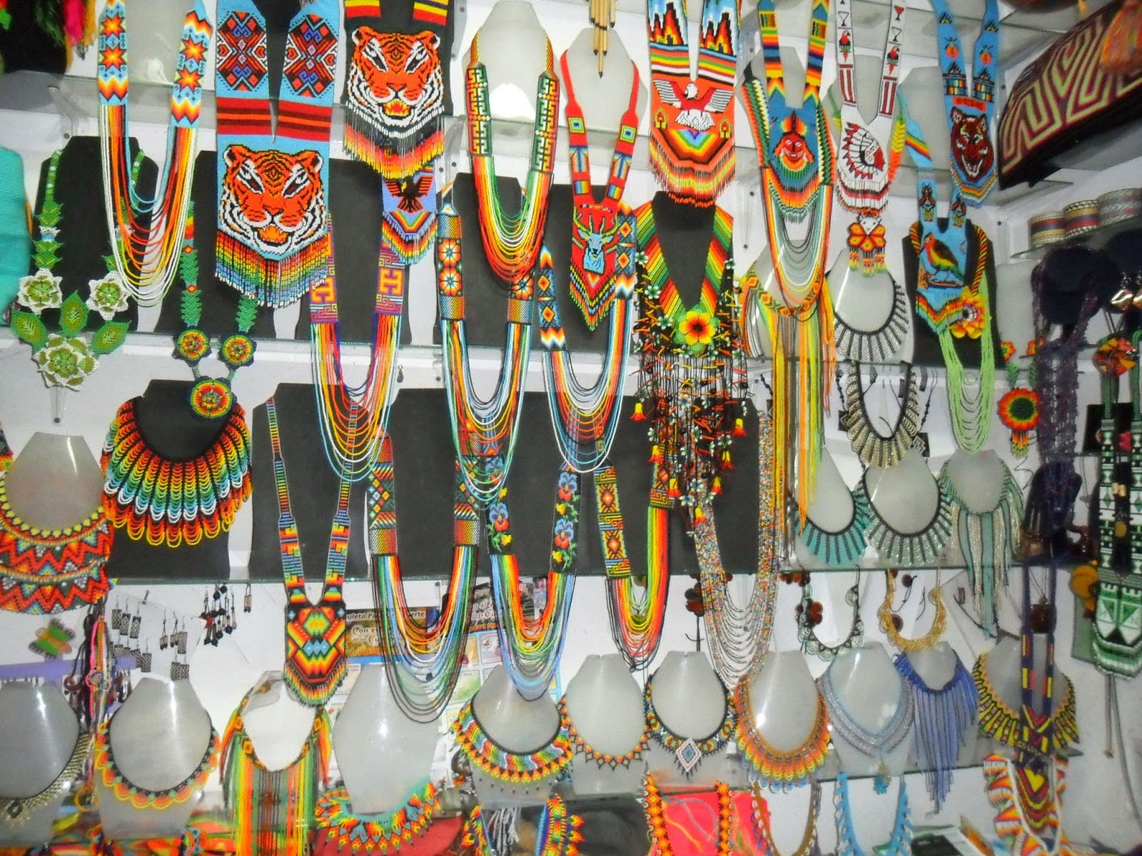 Monterianos podrán formarse en áreas artesanales y albañilería
