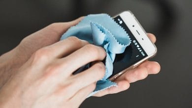 Cómo limpiar tu celular para prevenir el contagio del covid