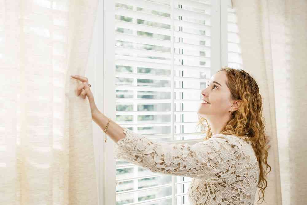 Paso a paso de cómo limpiar las cortinas