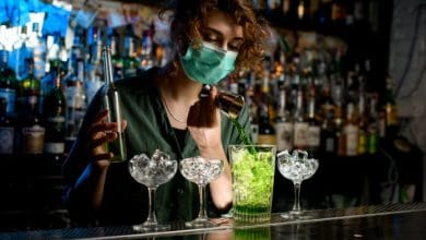 Aprueban en Colombia planes pilotos para la apertura de bares