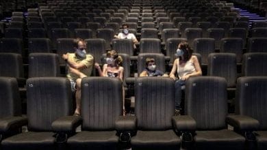 Autorizan reapertura de cines y teatros en Colombia