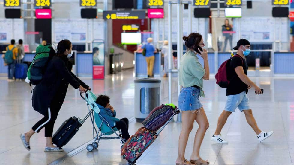 Requisitos de los viajeros internacionales para entrar en el país