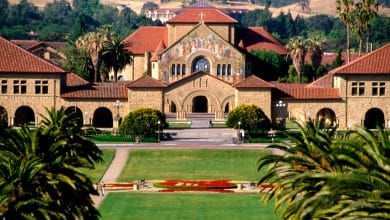 Stanford anuncia becas y ayudas a estudiantes latinos