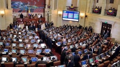 Suben el salario de los congresistas en Colombia