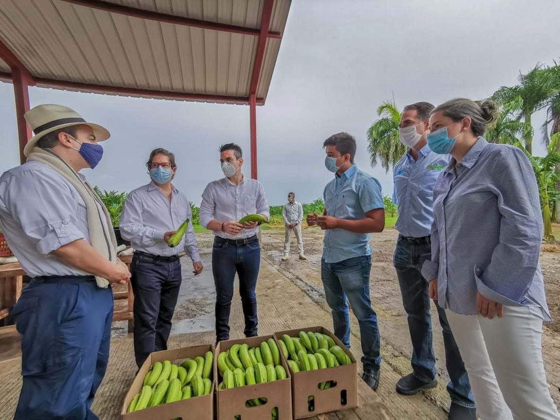 Anuncian inversiones para crecimiento del campo monteriano