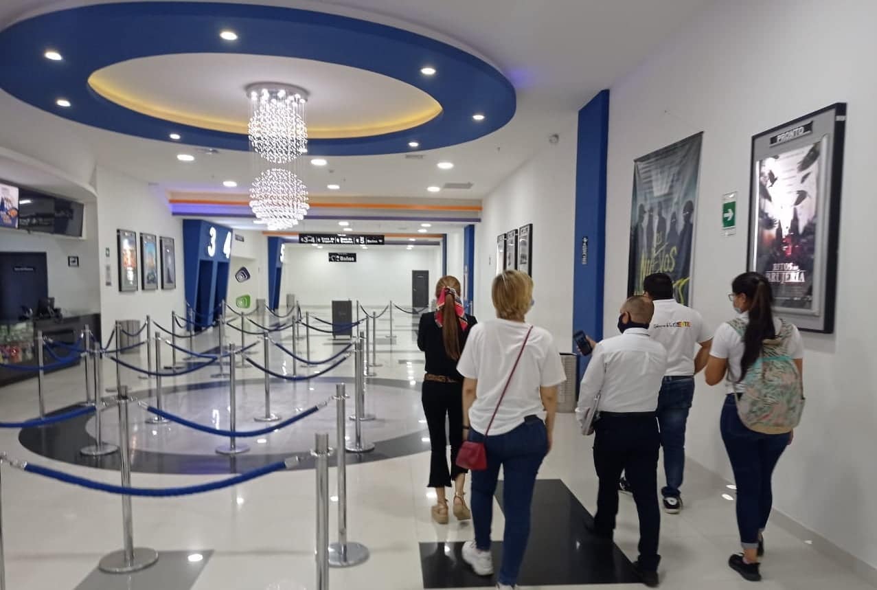 Equipo GEVI visitó royal films para reapertura hoy