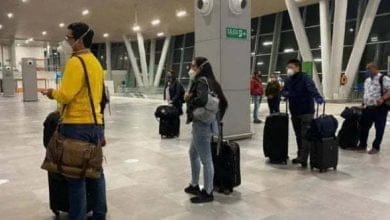 Exigirán de nuevo pruebas PCR a viajeros que lleguen a Colombia