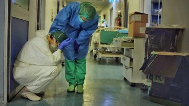 Proponen que personas que vayan a fiestas ayuden en los hospitales