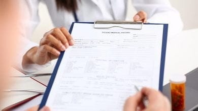 Firma de consentimiento informado es necesaria para vacunarse