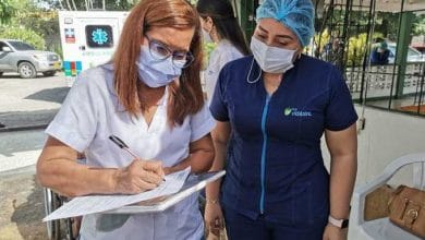 Inicia nuevamente vacunación del personal de salud de primera línea