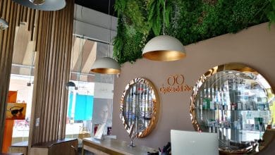 Mujer, aprovecha para hacerte gratis tu examen visual en Óptica del Río