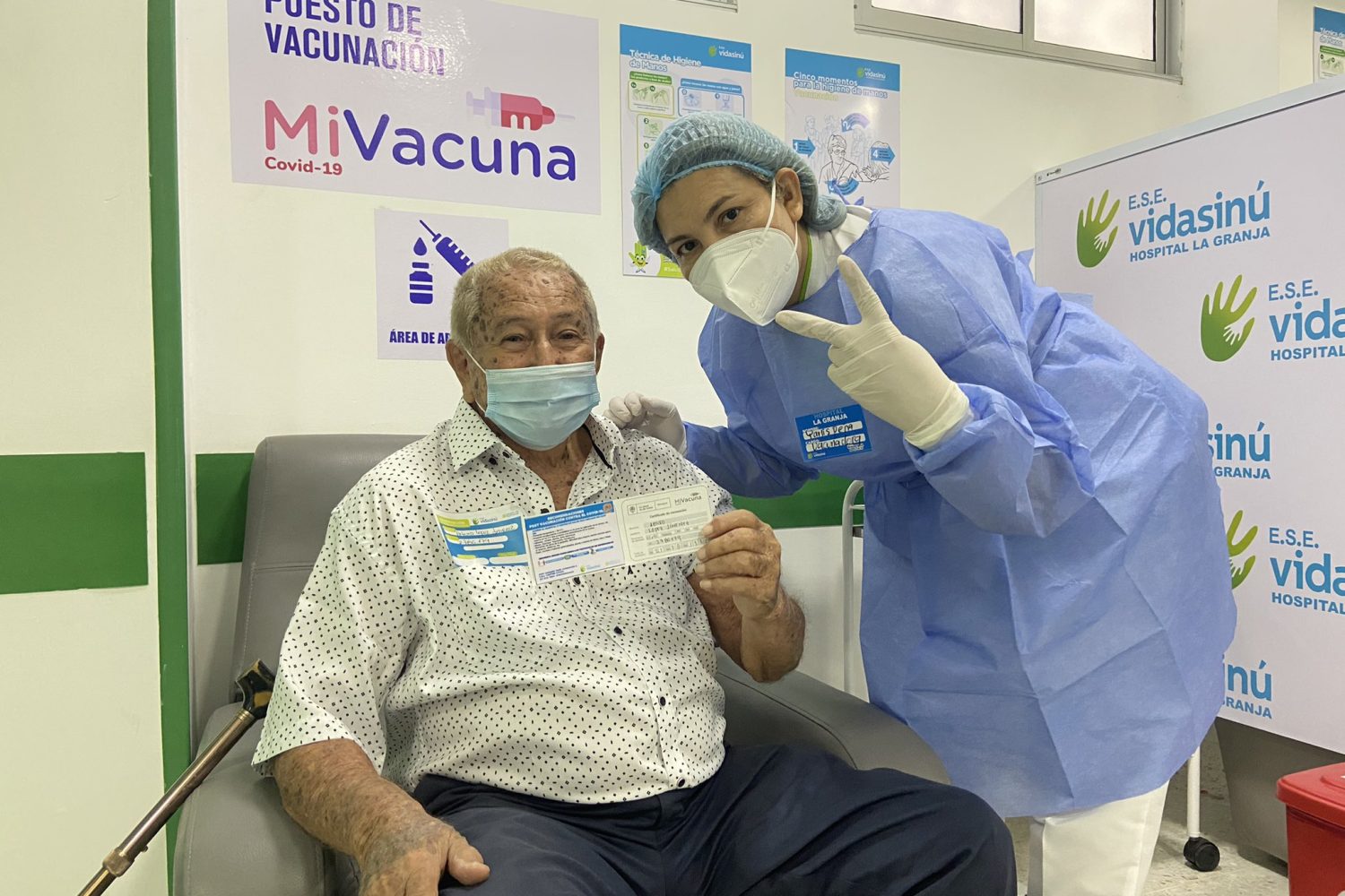 Pico y Cédula para vacunación a mayores de 80 años en Montería