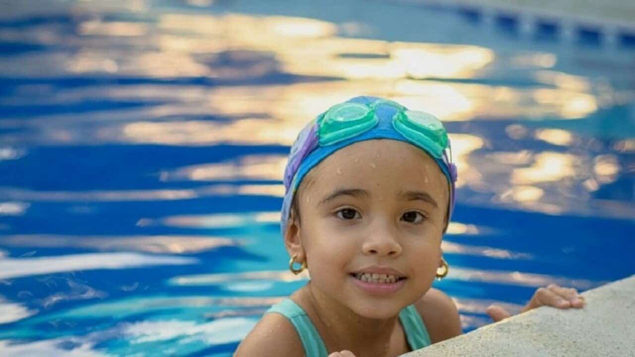 Buenas noticias: vuelven las escuelas y cursos de natación de Comfacor