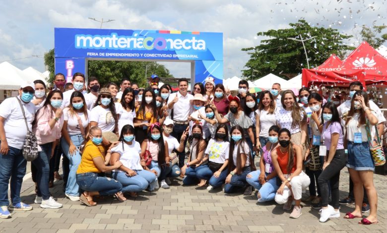 La segunda edición de la feria 'Montería Conecta' inicio este jueves 9 de diciembre, con un evento lleno de alegría. El lanzamiento fue liderado por el alcalde Carlos Ordosgoitia en compañía de todos los participantes. 