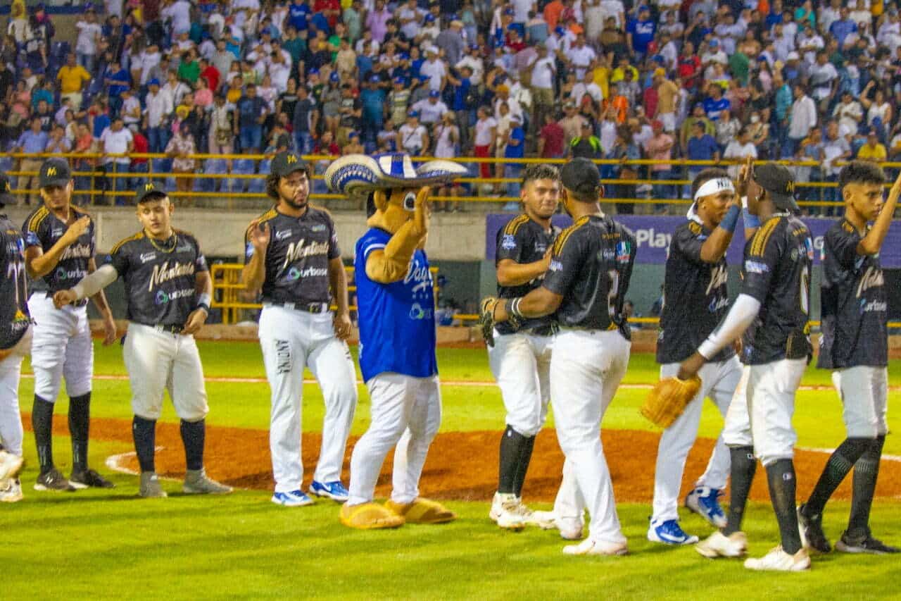 Vaqueros está a solo una victoria de llegar a la final de la temporada