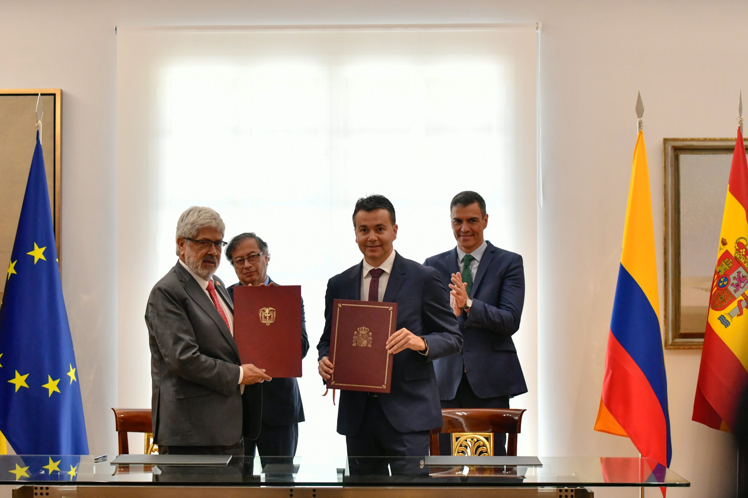 colombianos acuerdo España estudio