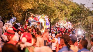 Desfile “Córdoba Brilla en Navidad” llenó de alegría y color a Montería